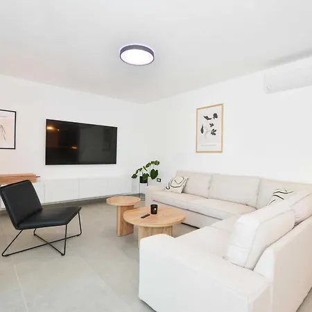 Refined And Inviting In Вилла