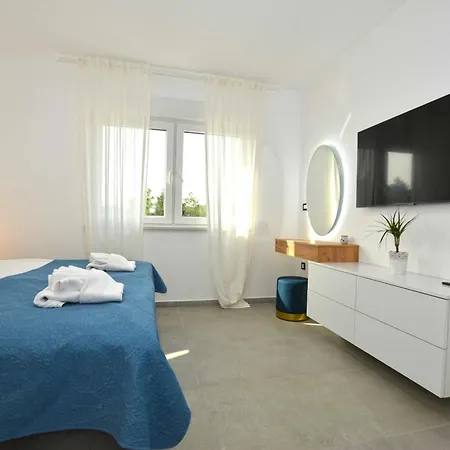 Refined And Inviting In Вилла *